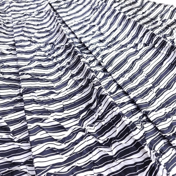 New Michael Kors Amazing Navy White Striped Crinkle Pleated Dress Sz 4 - Picture 9 of 16